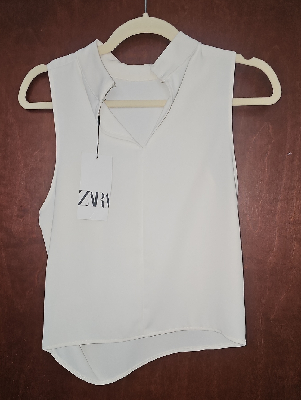 ZARA Sleeveless Blouse Medium Cream Collared Top NWT